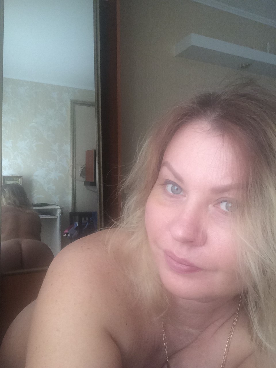 Oksana Migacheva drain