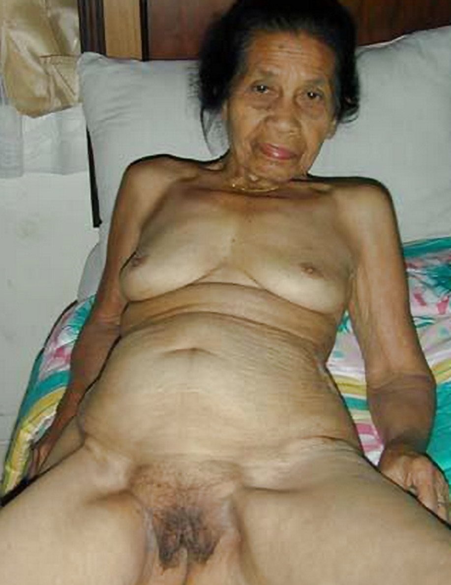 Old Chinese old women naked