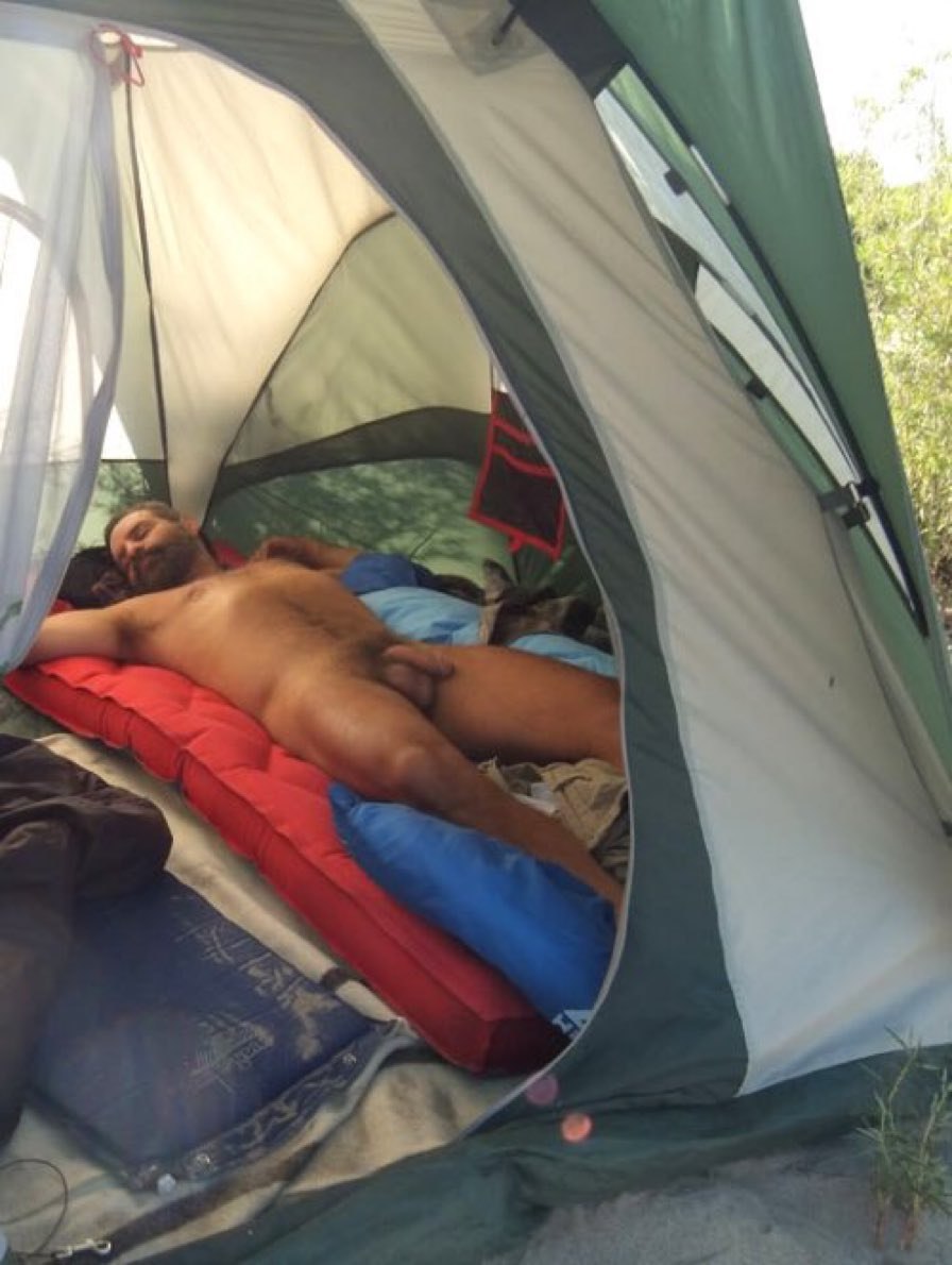 Sleep in the tent naked