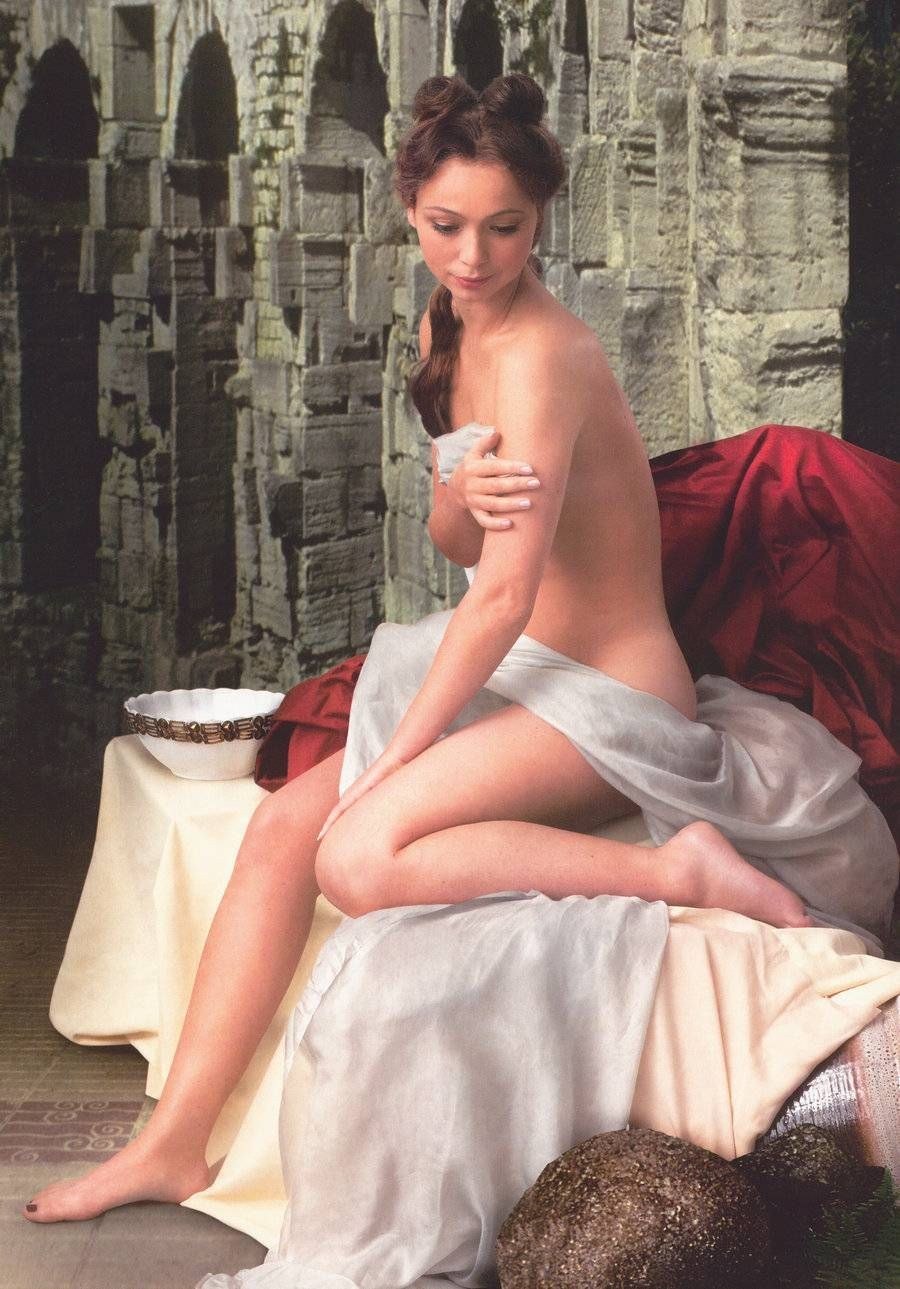 Elena Zakharova is naked