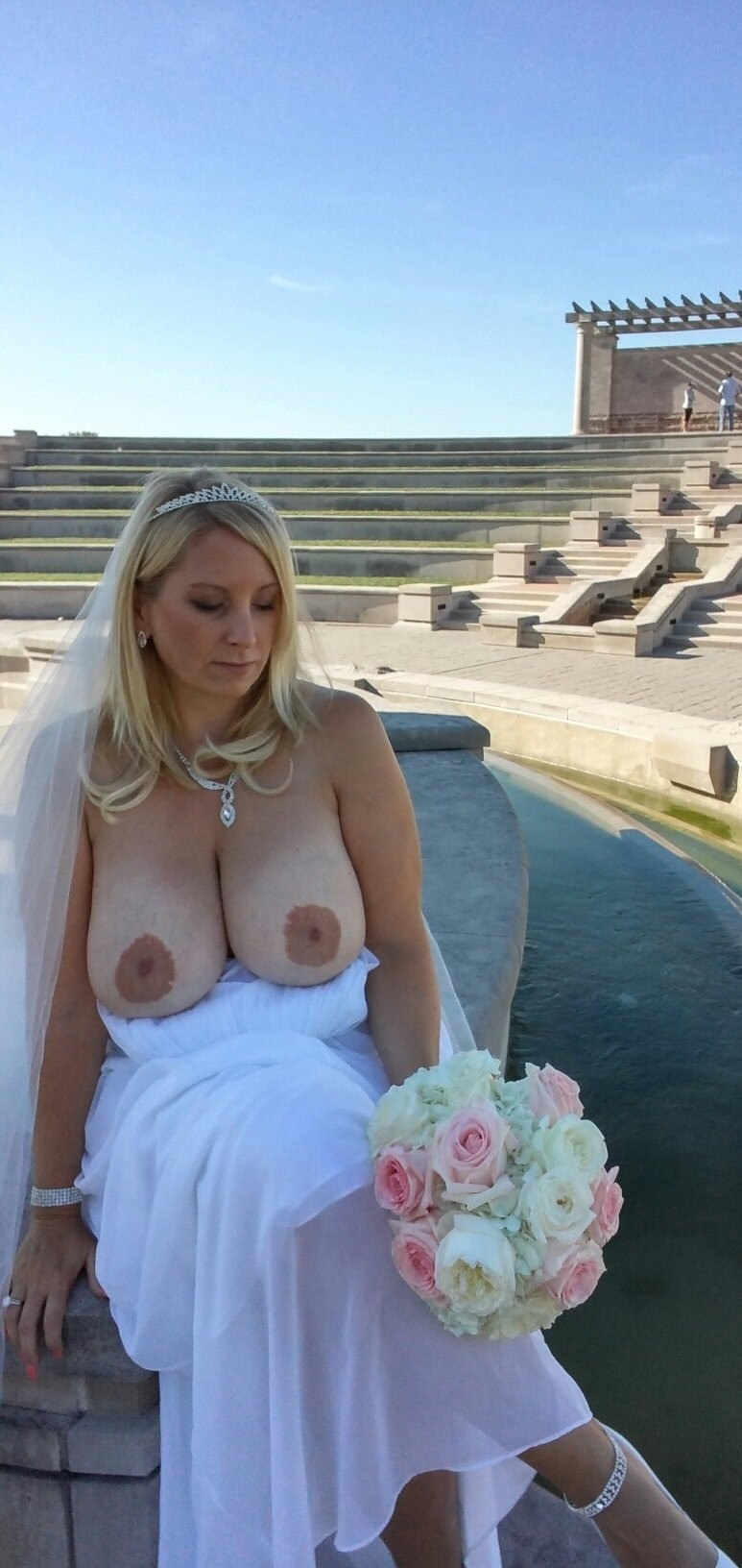 Naked brides with big breasts