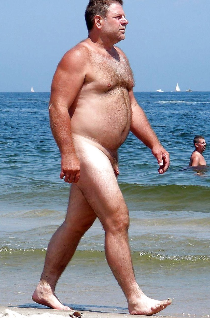 Elderly men are naked