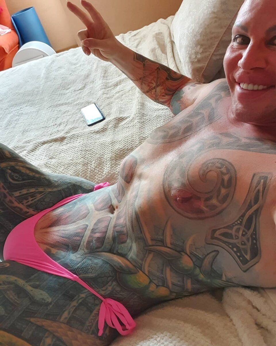 Irina Meshchanskaya without panties