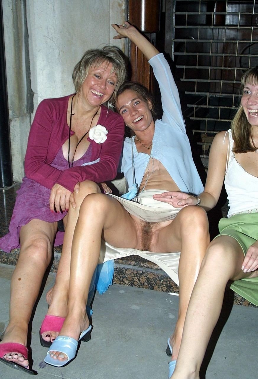 Adult women without panties