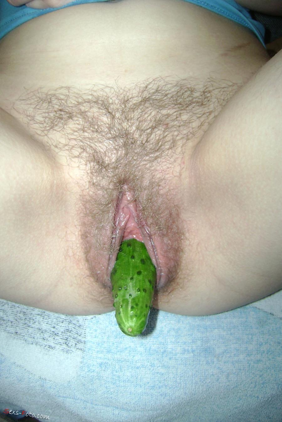Cucumber in the pussy homemade