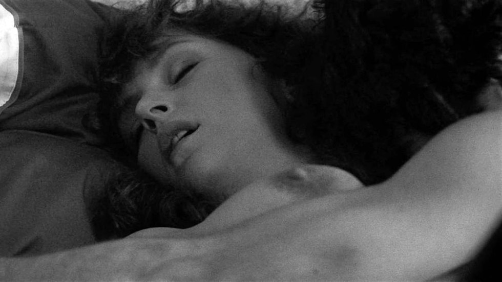 Erotic scenes with Bonnie poor