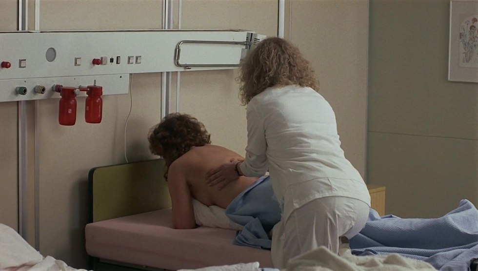 Free Preview of Bonnie Bedelia Naked in the Stranger