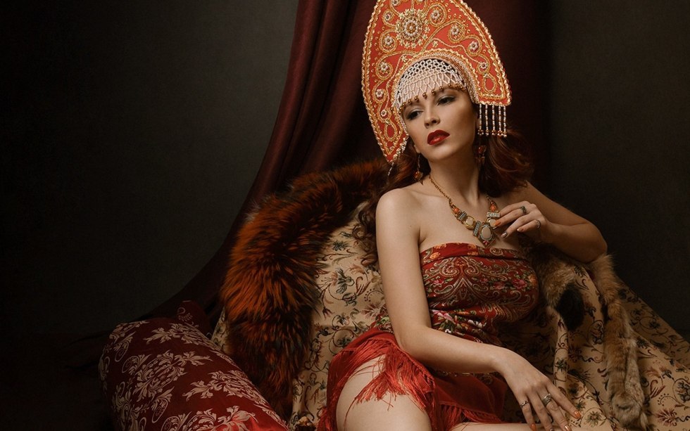 Eric Burkhanaev Kokoshnik