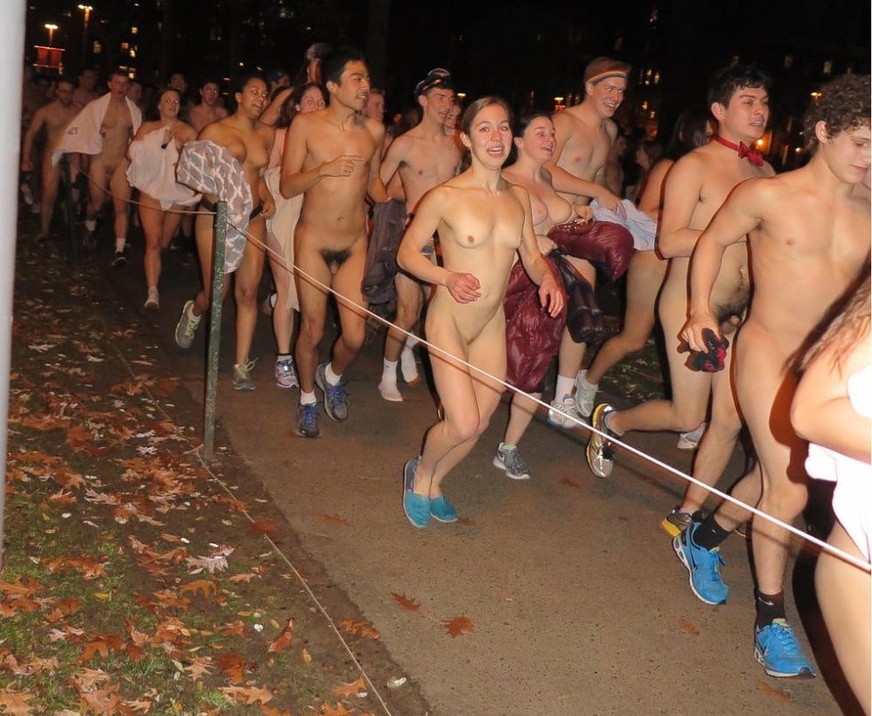 Mass race of naked women
