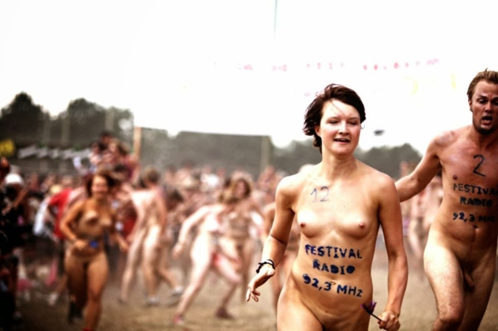 Run of naked Spanish women