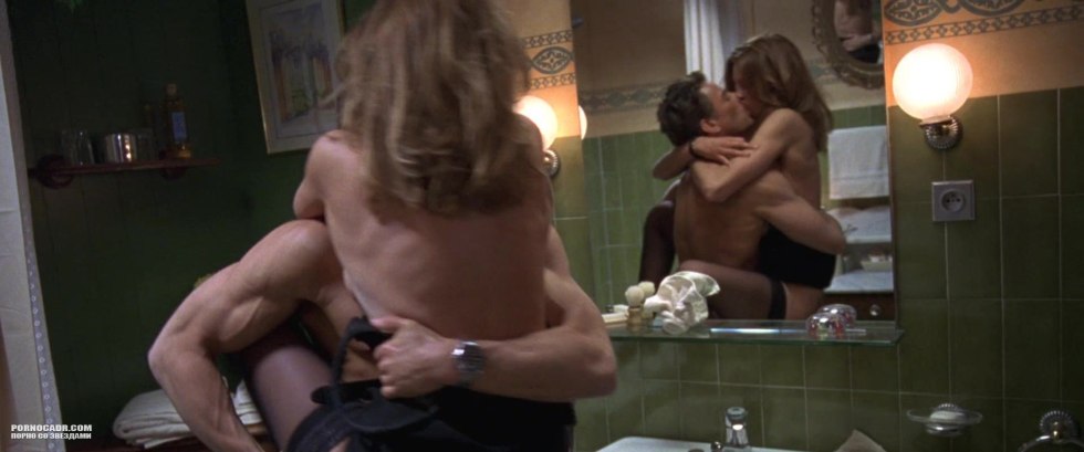 Natasha Henstridge Naked Maximum Risk 1996