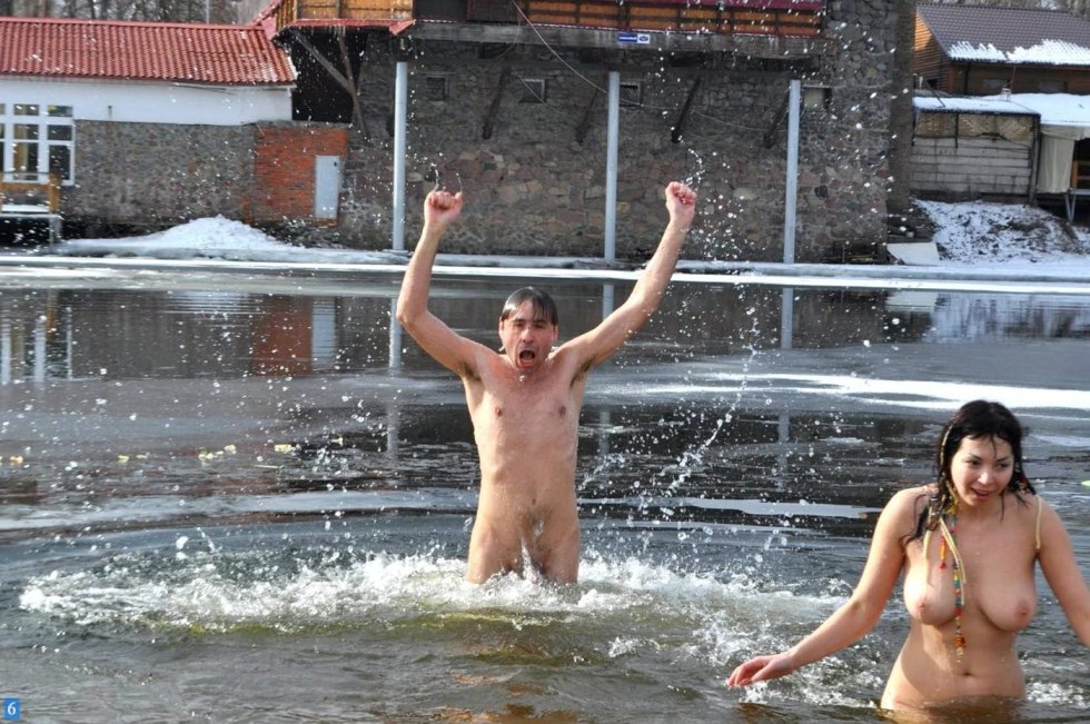 Naked bathing for baptism