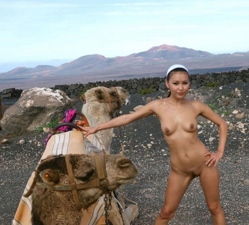 Naked Chukchi women