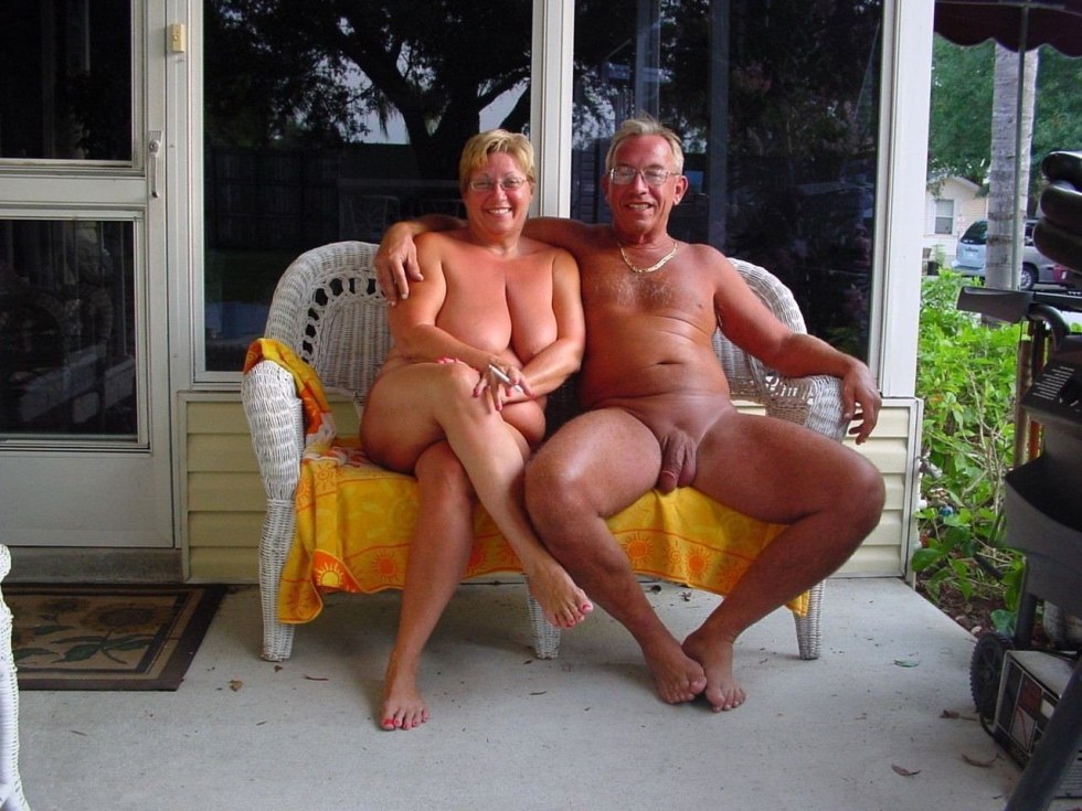 Elderly pairs without panties
