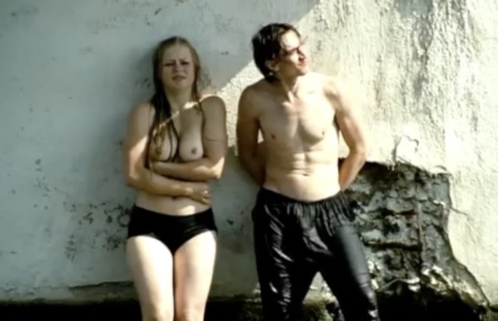 Julia Peresild short circuit (2009)