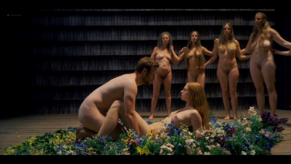 Isabelle Grill Solstice nude