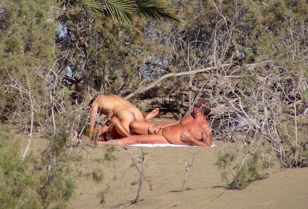 Wild beaches complete debauchery