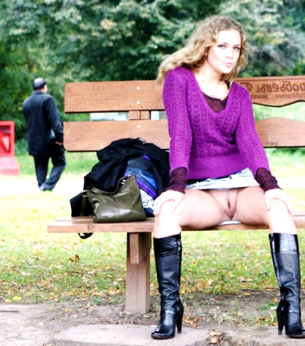 Walking without panties under the skirt