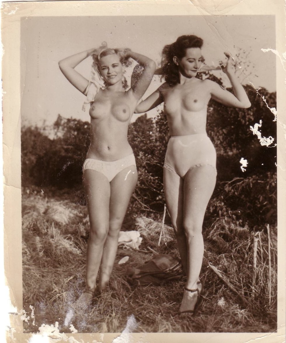 Naked women of the 1930s