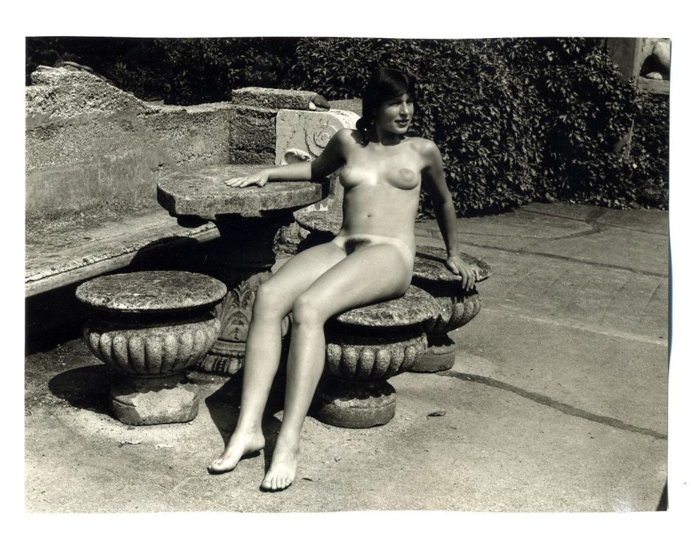 Retro naked women GDR