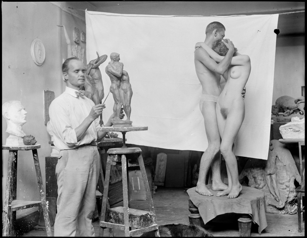 Naked model and artist