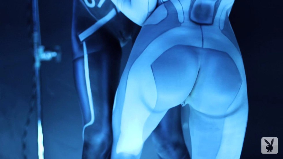 Giant boobs throne Heritage