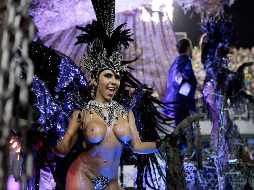 Andrea Martins Brazili Carnival