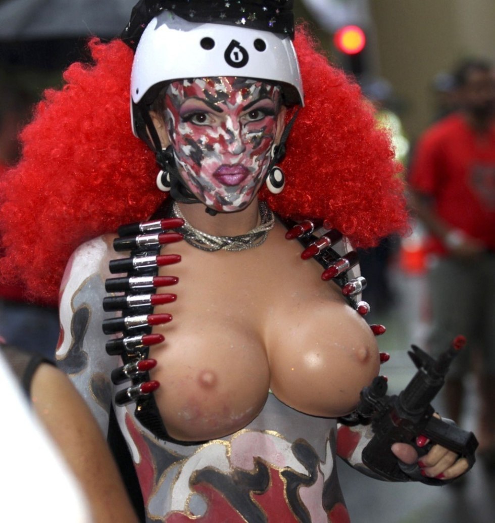 Lesbian parades are naked