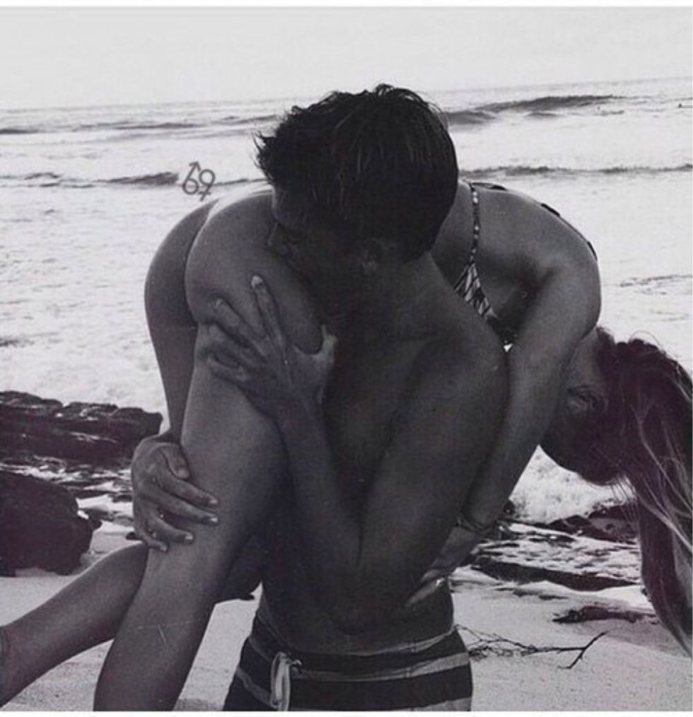 Kiss on the sea