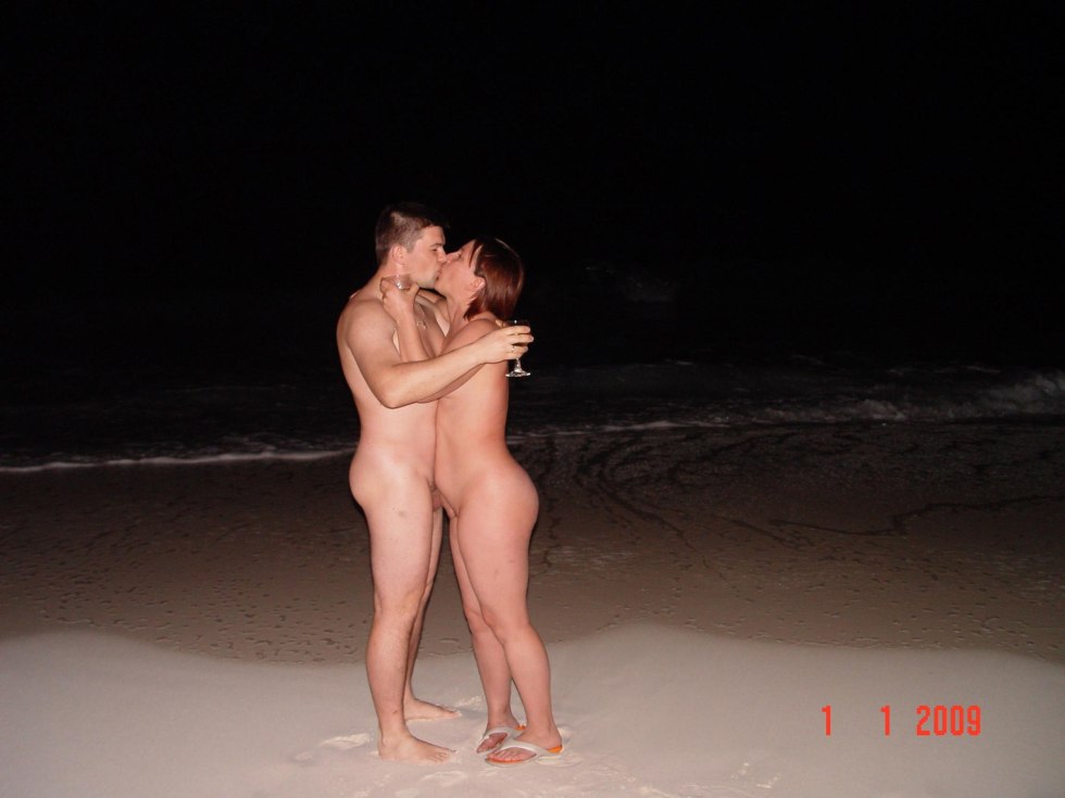 Night beach is private naked