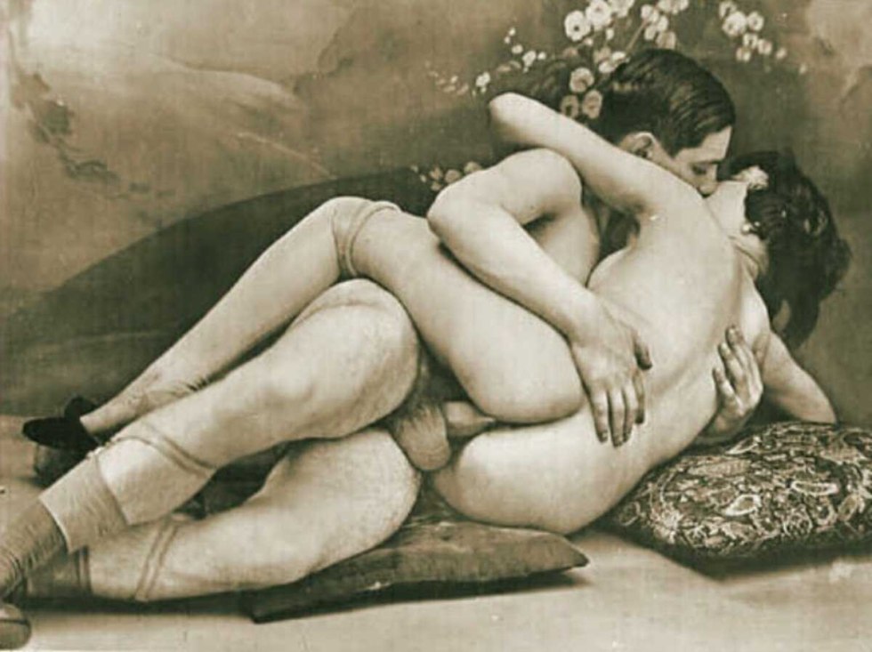 Old erotic pictures