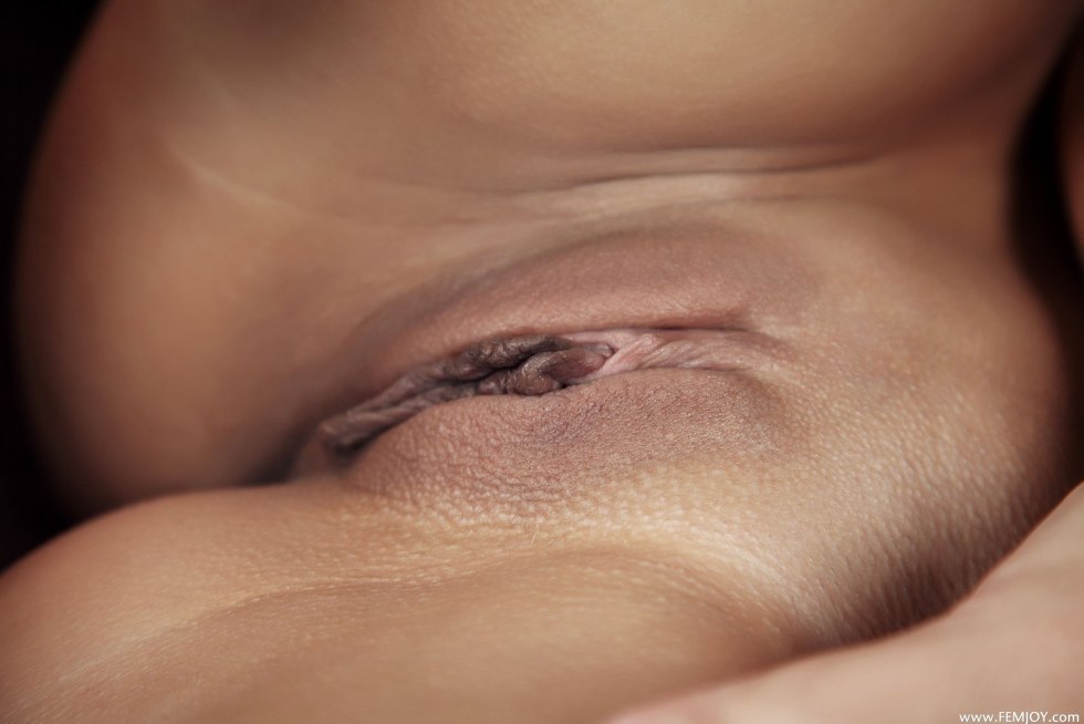 Beautiful female caps close -up GIF