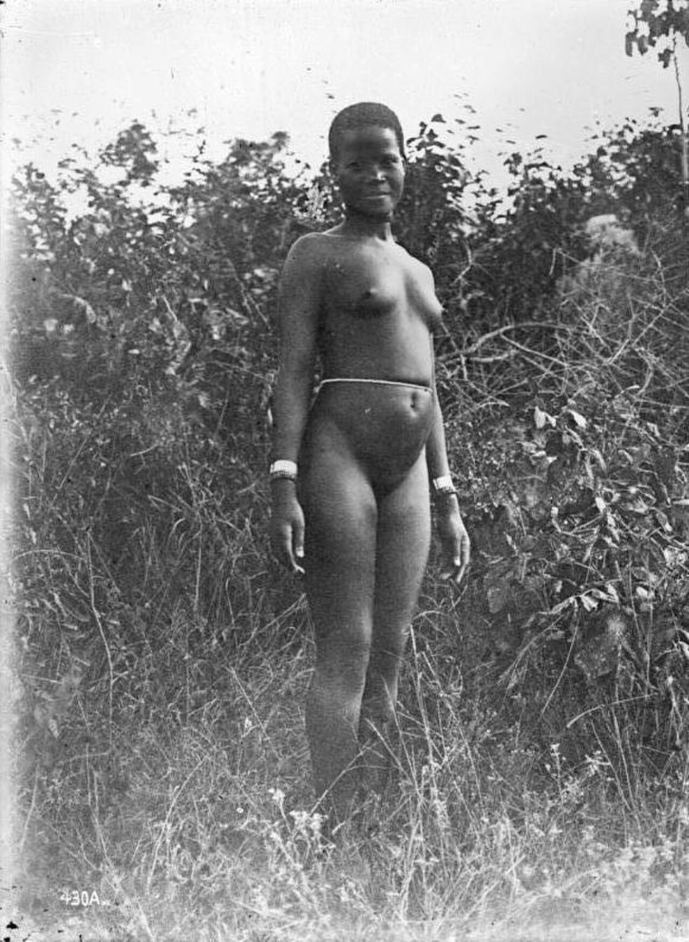 Naked retro African women