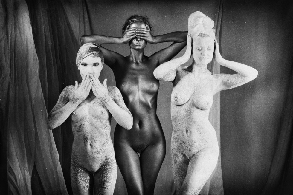 Women in the style of nude