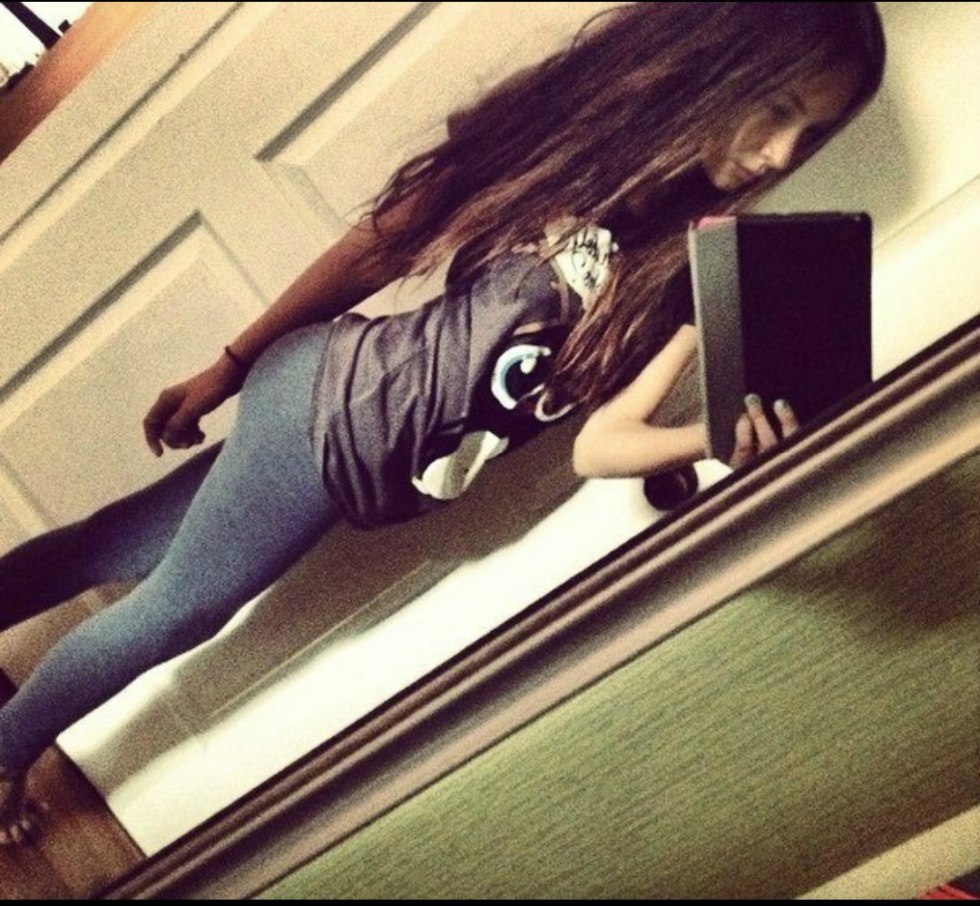 Katya Zlatova height and weight