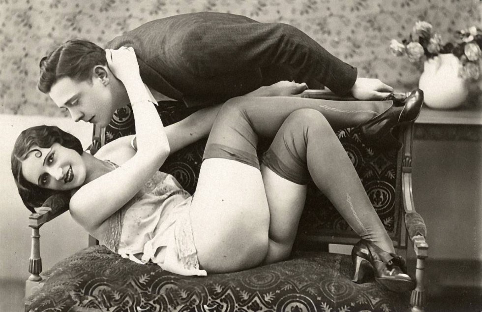 The first erotic pictures