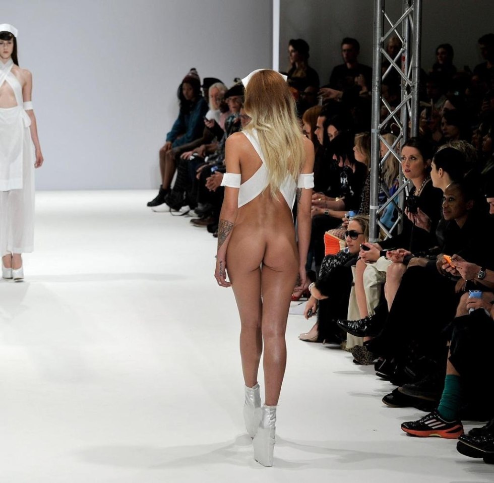 Erotic show on the catwalk