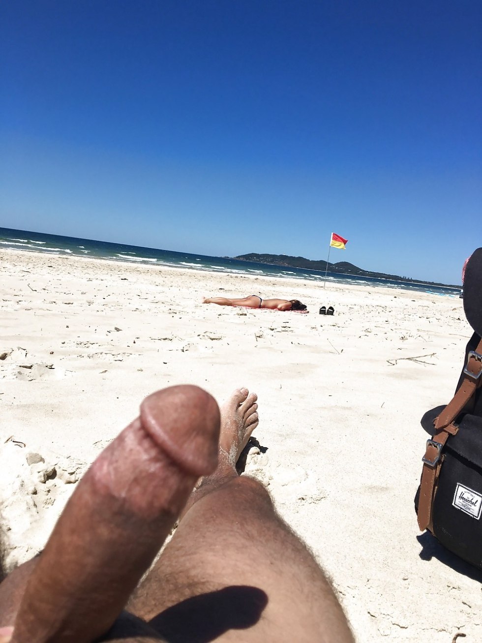 Male exhibitionism on the beach