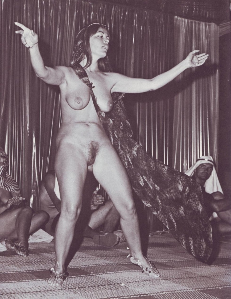 Hairy retro erotic dancing