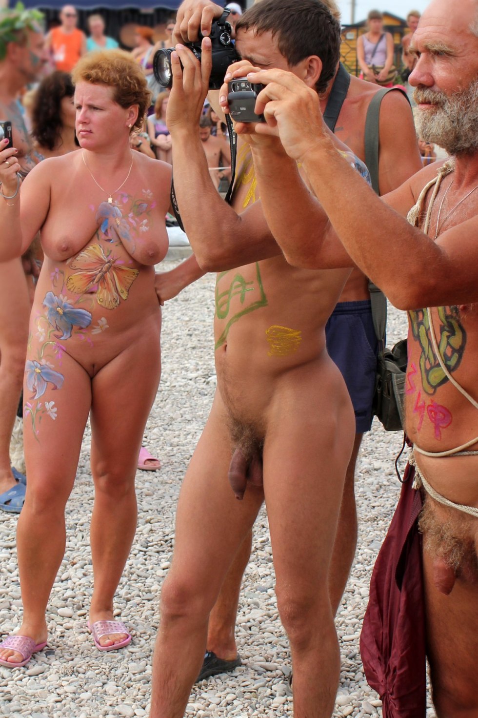 Family nudism competition