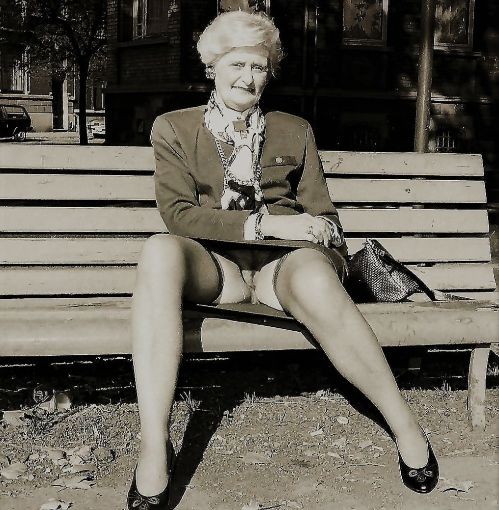 Old Germans without panties