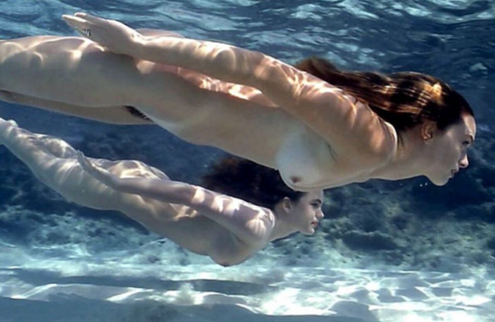 Erotic photo shoot in water