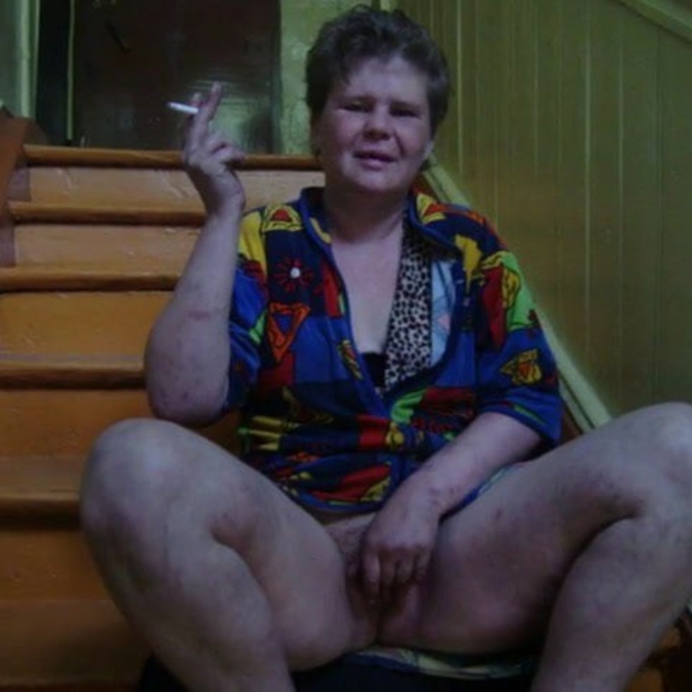 Naked stray old women without panties