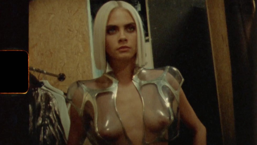 Cara Delevingne Erotic scenes