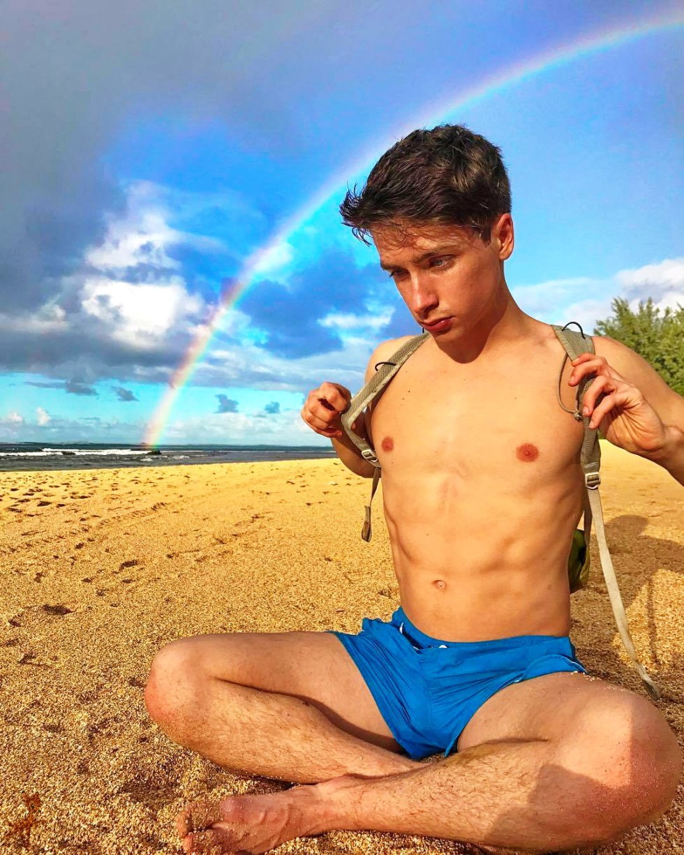 Dima Ermuzevich torso