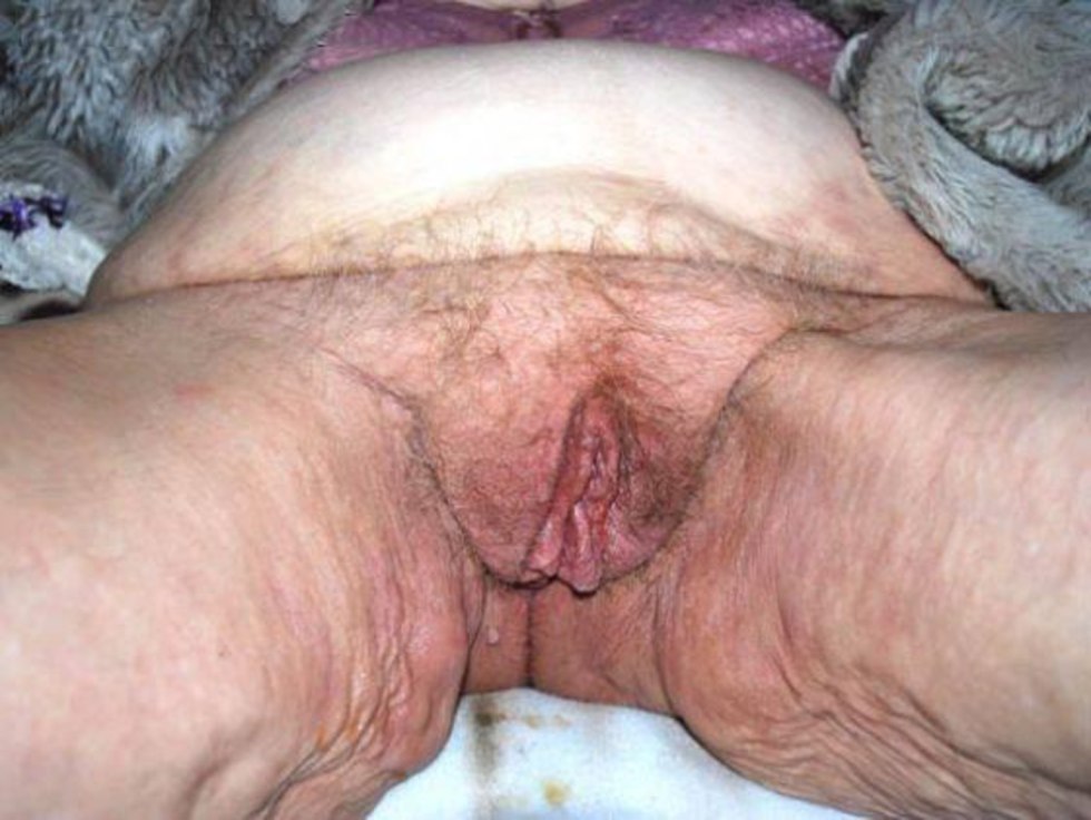 The vagina of fat old women