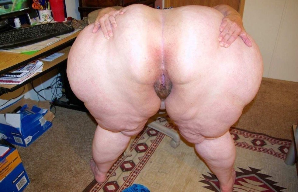 Fat naked ass old woman