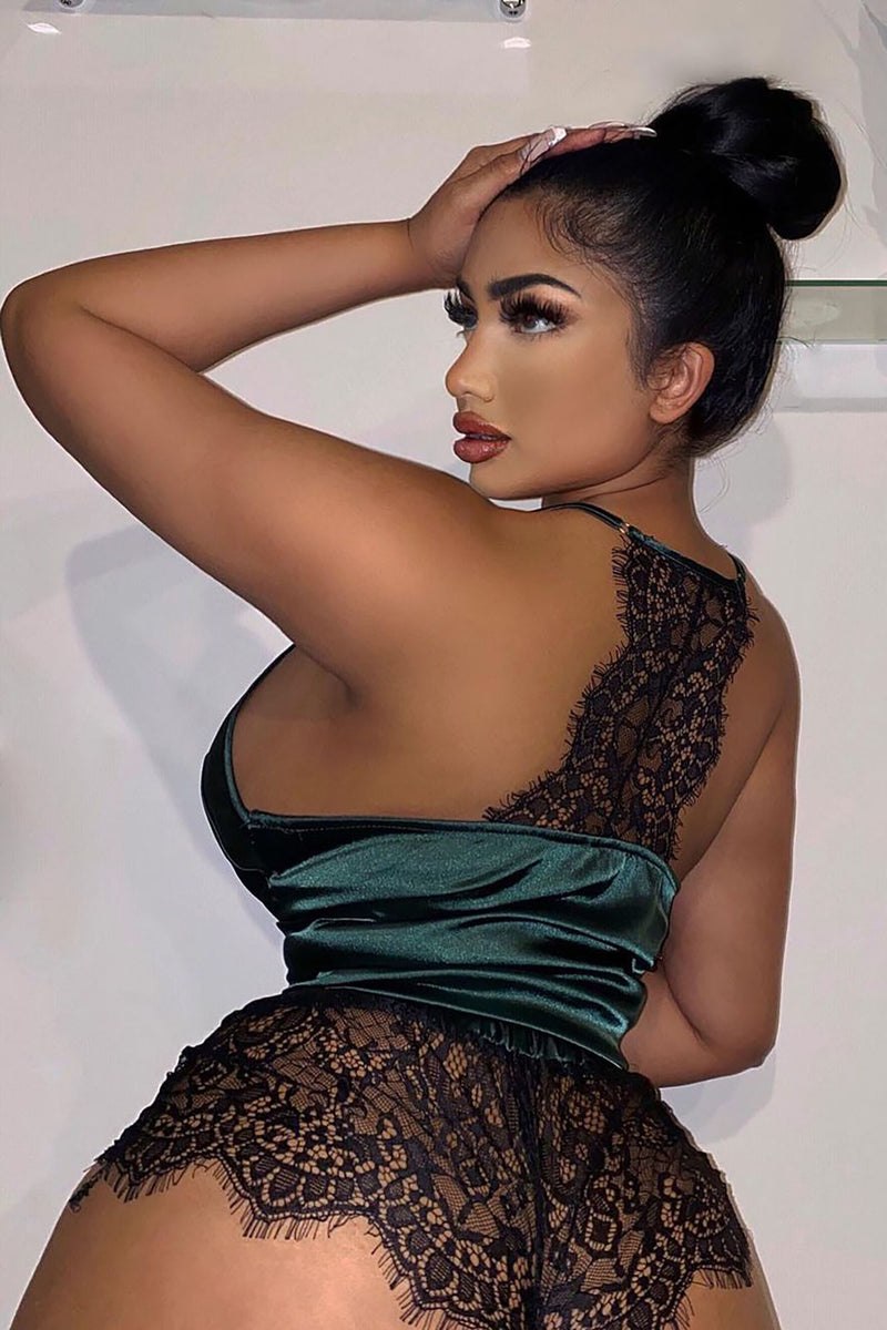 Gul bakhari hot photos