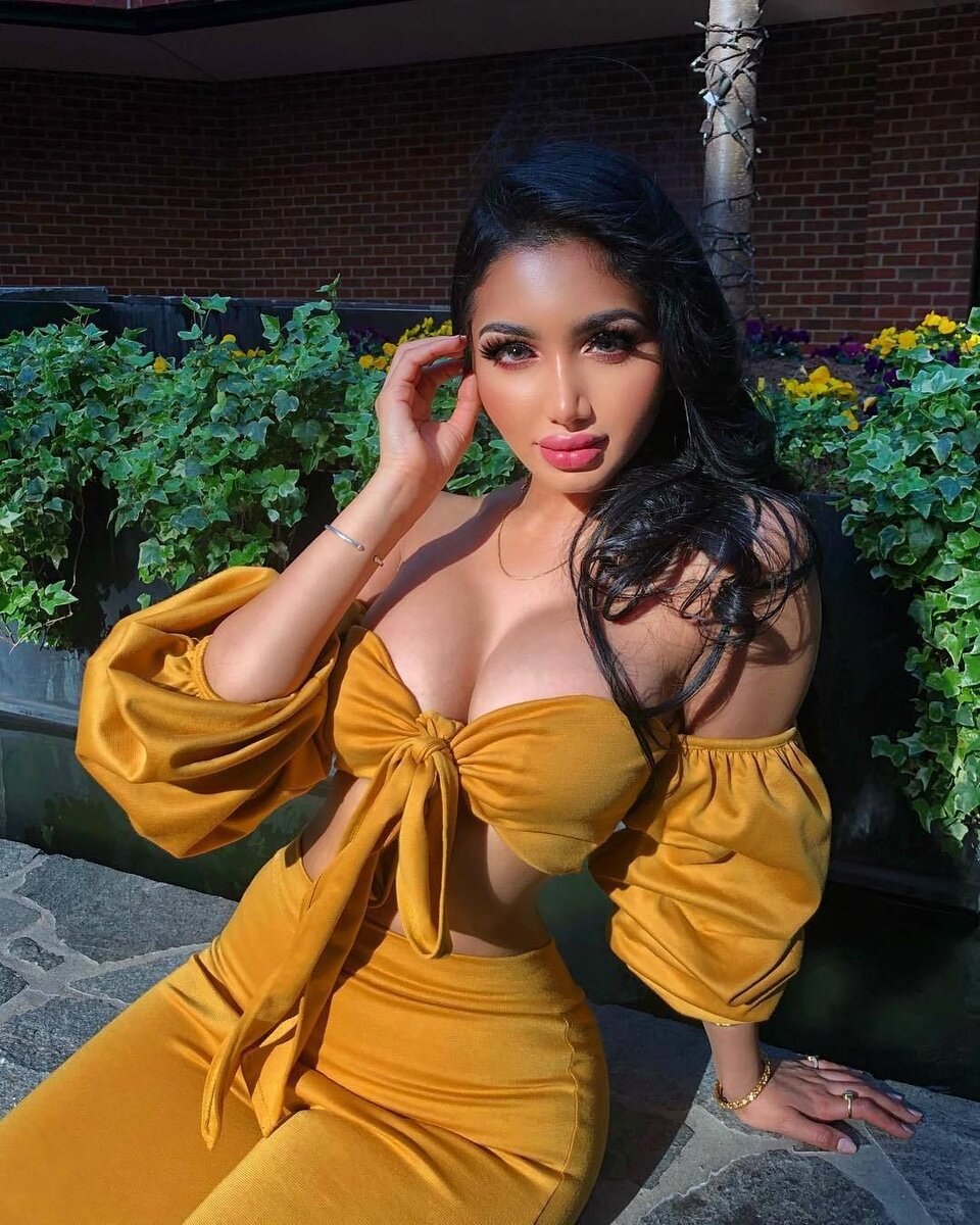 GUL BAKHARI Turkish Kim