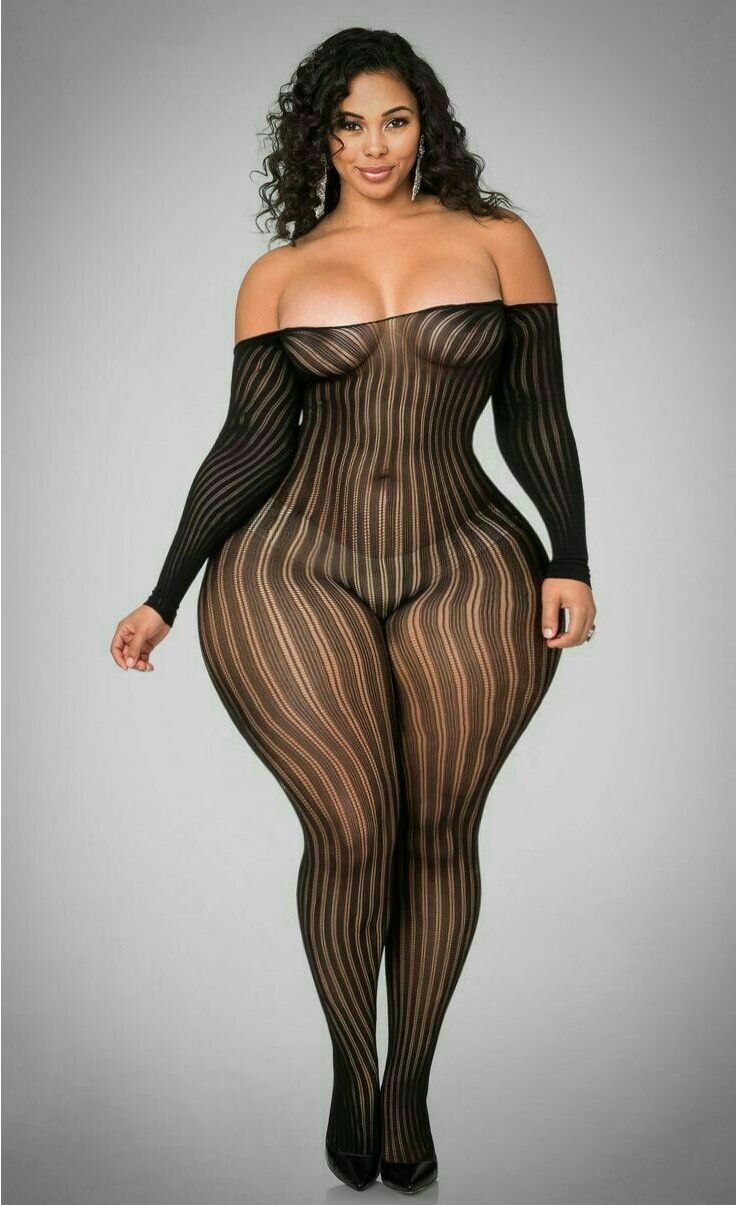 Tabria Majors model Plus-Size